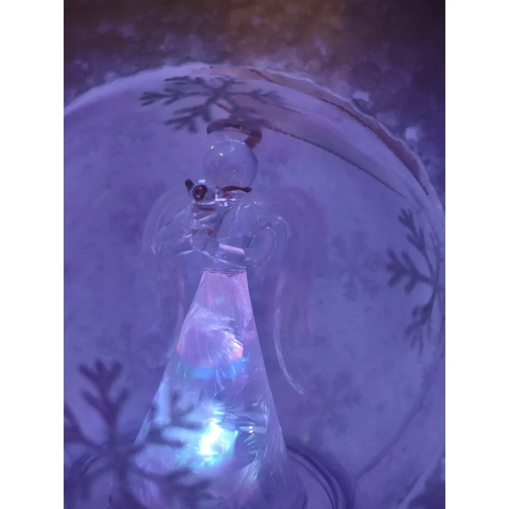 Light Up Angel Ornament With Snowflakes Changes Colors 3 1/2 X 3‎ 1/2